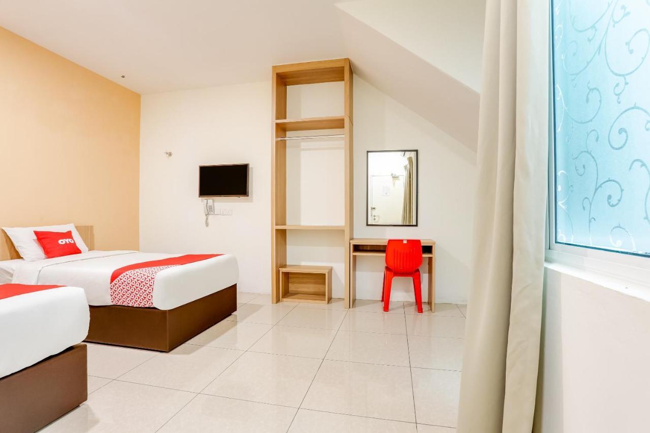 Oyo 89677 Sunflower Hotel Seremban Dış mekan fotoğraf