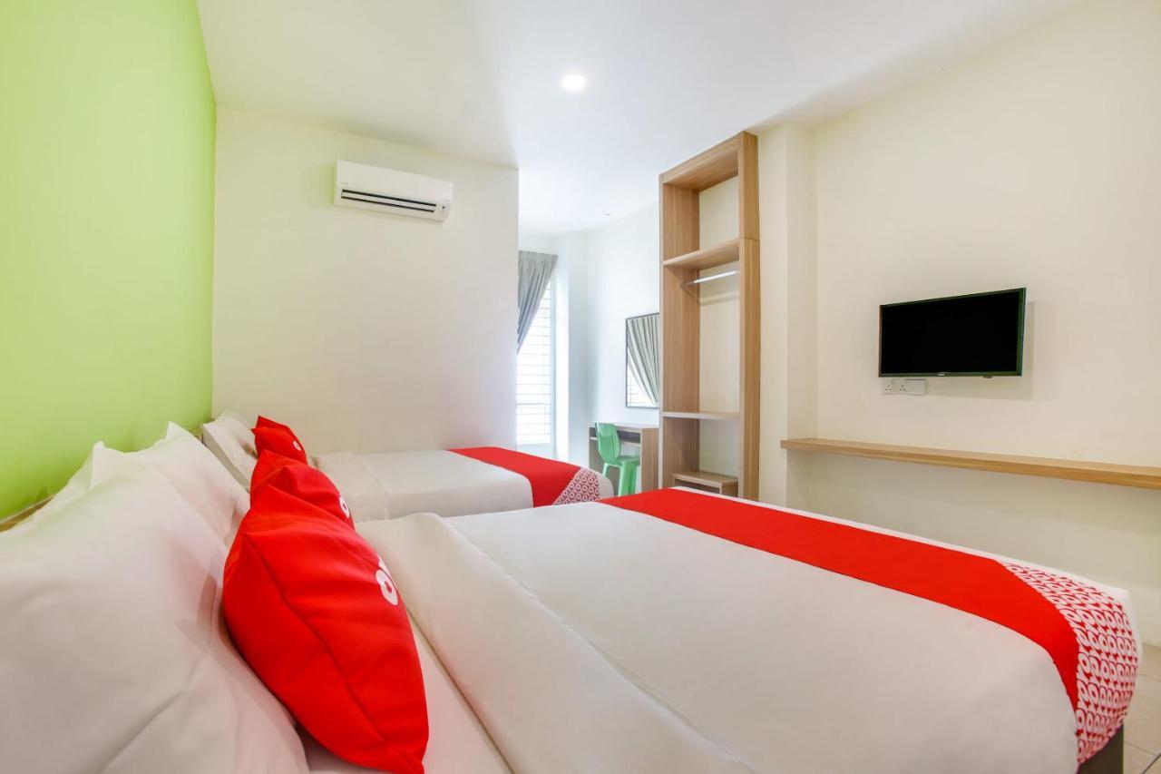 Oyo 89677 Sunflower Hotel Seremban Dış mekan fotoğraf